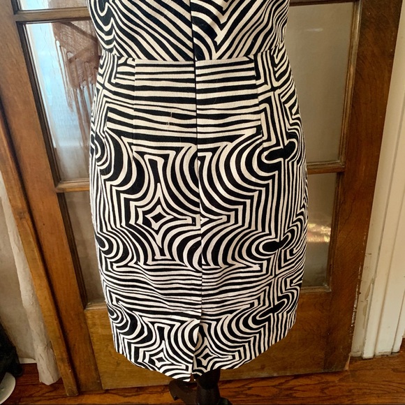 Trina Turk Dress Size 2 - Picture 5 of 16